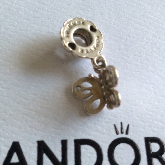 Pandora butterfly charm - Picture 2 of 3